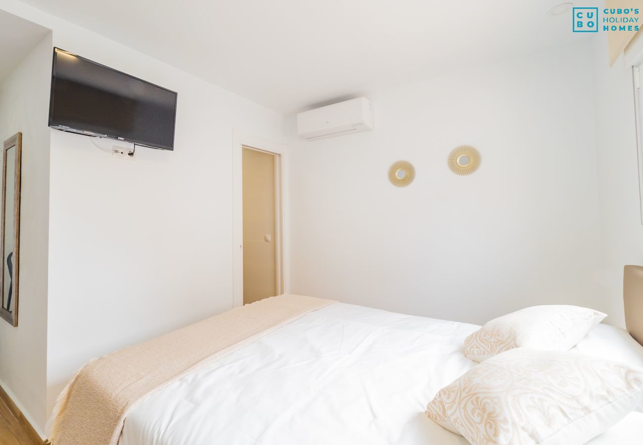 Alquiler por habitaciones en Torre de Benagalbon - Cubo's Hostal William's Sunny 2 with Breakfast