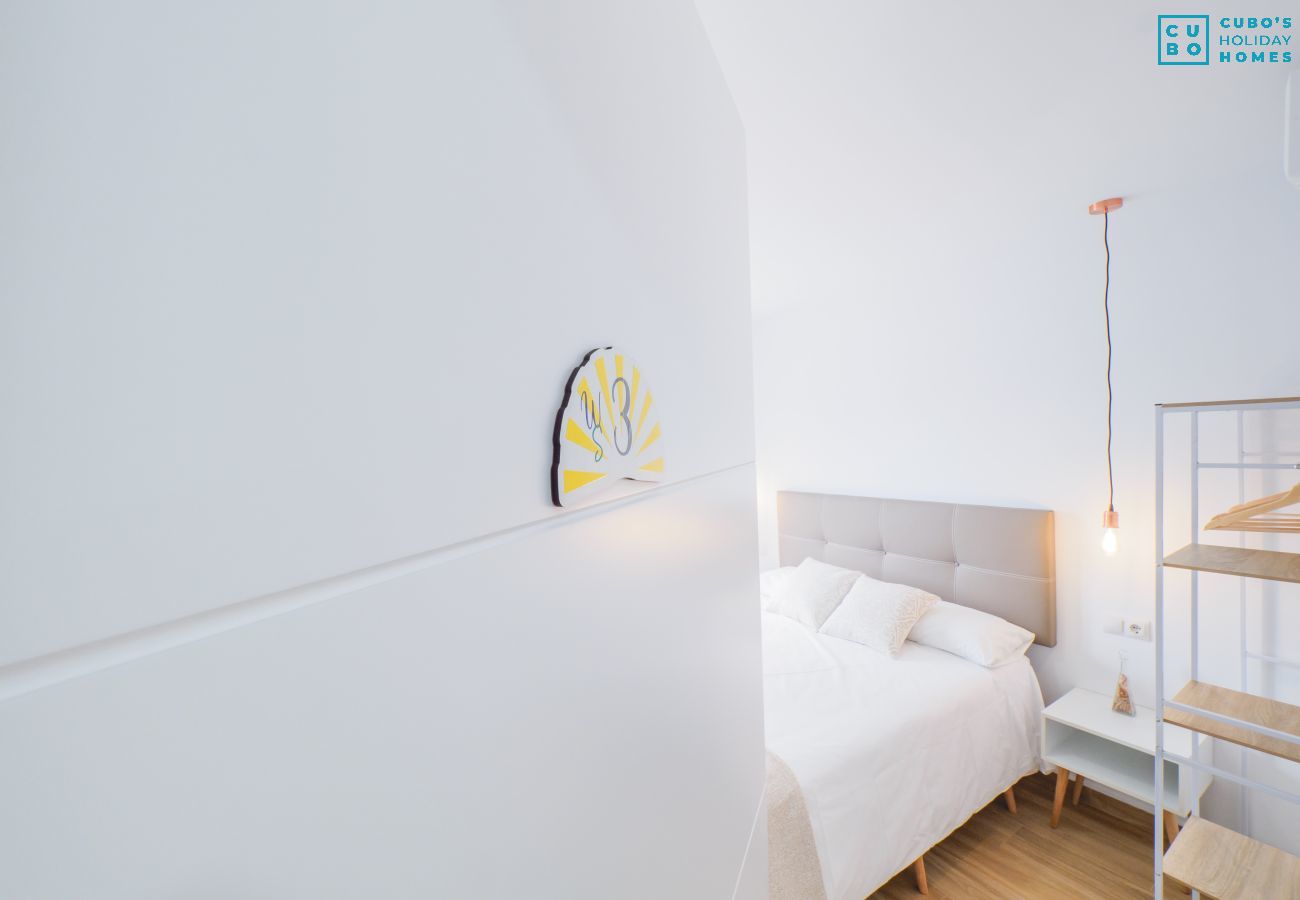 Alquiler por habitaciones en Torre de Benagalbon - Cubo's Hostal William's Sunny 3 with Breakfast