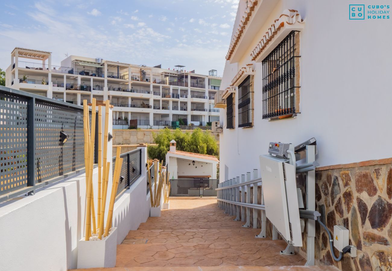 Alquiler por habitaciones en Torre de Benagalbon - Cubo's Hostal William's Sunny 5 with Breakfast