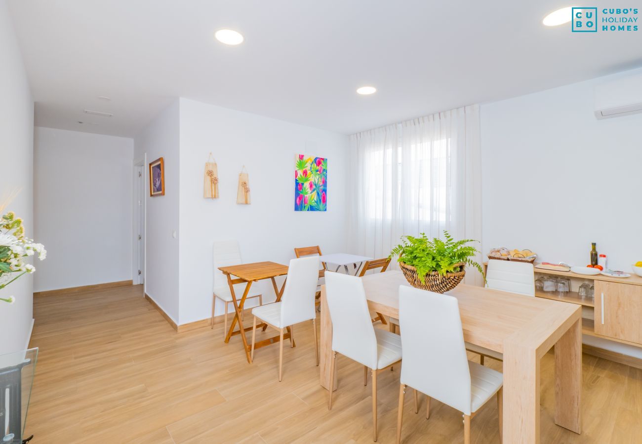 Alquiler por habitaciones en Torre de Benagalbon - Cubo's Hostal William's Sunny 5 with Breakfast