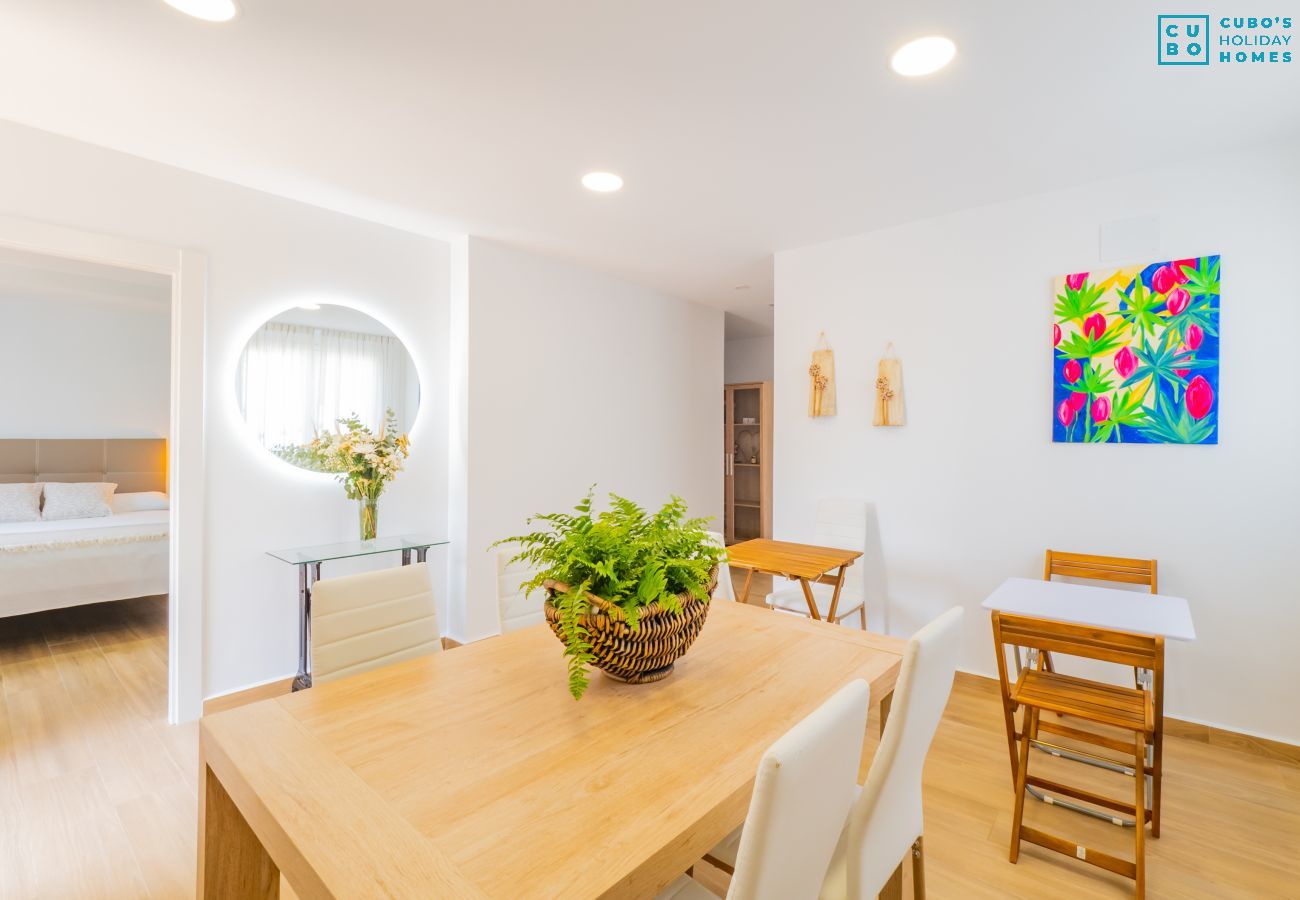 Alquiler por habitaciones en Torre de Benagalbon - Cubo's Hostal William's Sunny 5 with Breakfast