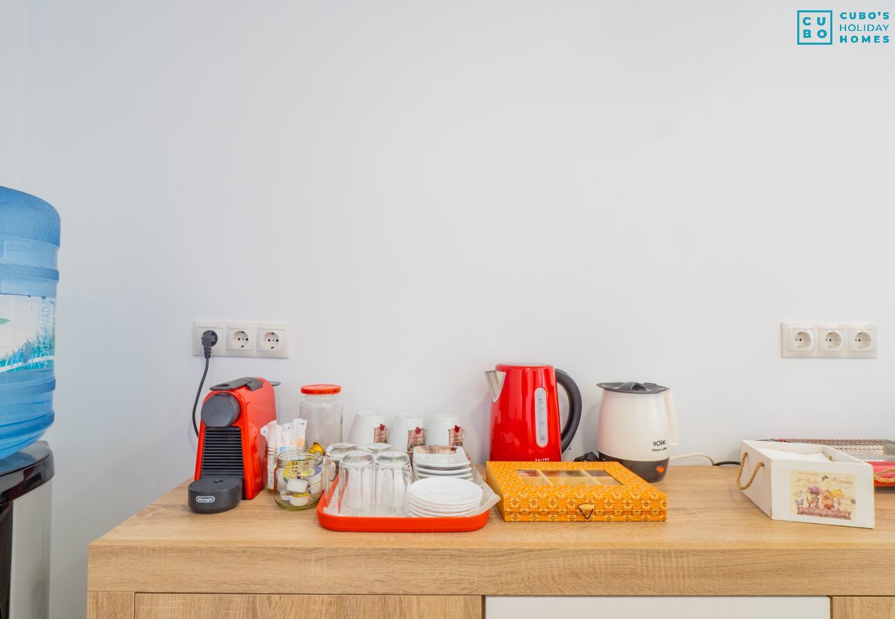 Alquiler por habitaciones en Torre de Benagalbon - Cubo's Hostal William's Sunny 5 with Breakfast