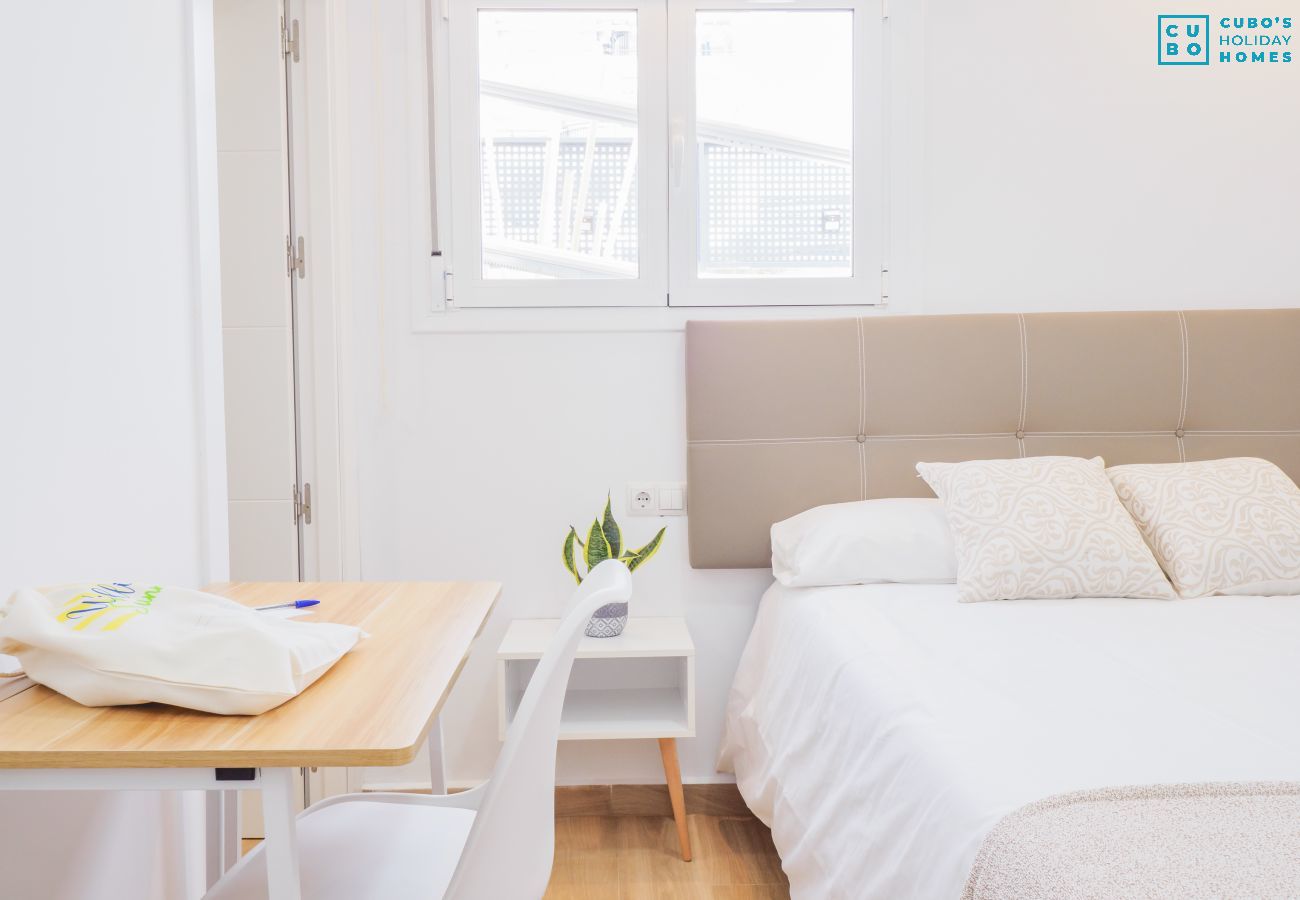 Alquiler por habitaciones en Torre de Benagalbon - Cubo's Hostal William's Sunny 5 with Breakfast