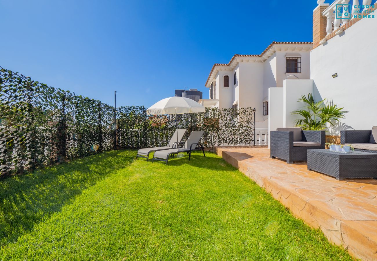 Alquiler por habitaciones en Torre de Benagalbon - Cubo's Hostal William's Sunny 5 with Breakfast