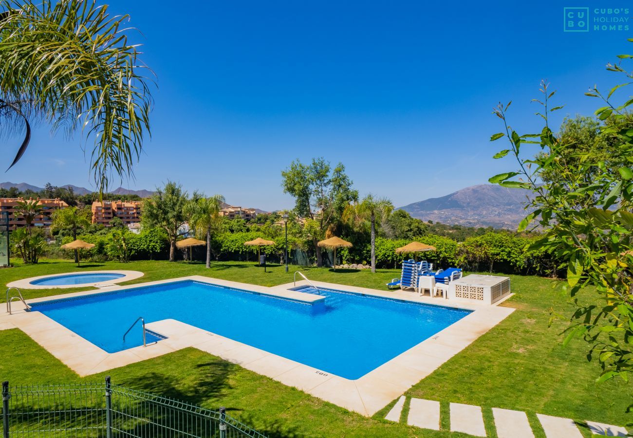 Apartamento en Ojen - Cubo's Marbella Hills View Golf