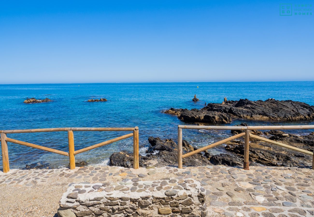 Villa en Benalmádena - Cubo's Beach Front Villa Benalmadena