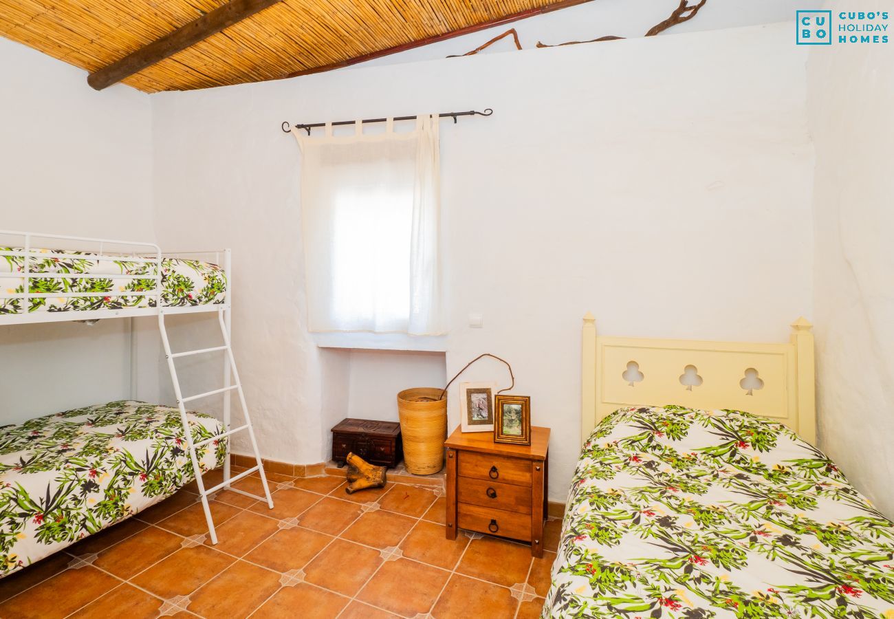 Casa en Coín - Cubo's Secret Nature House