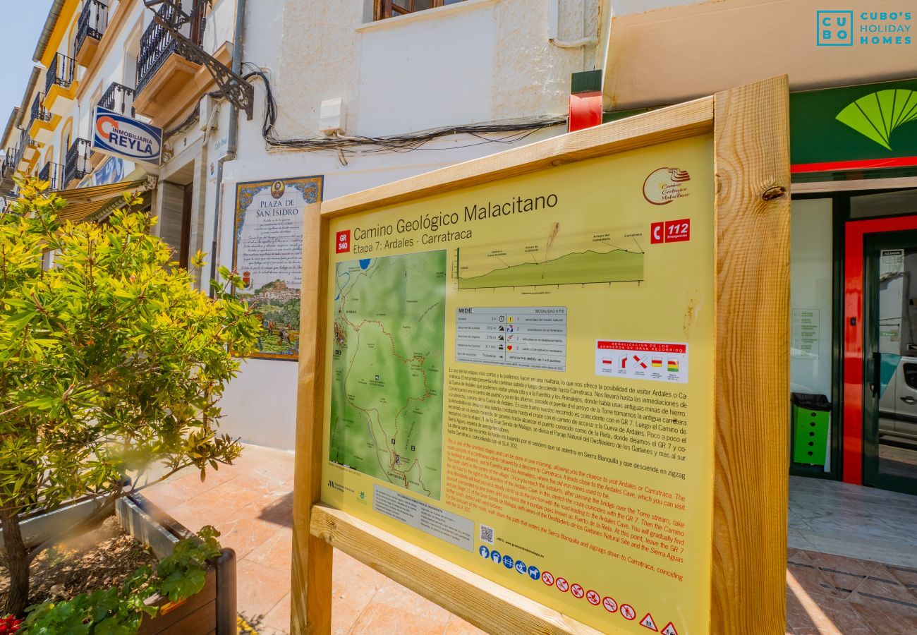 Apartamento en Ardales - Cubo's Penthouse Caminito del Rey & Roof Terrace