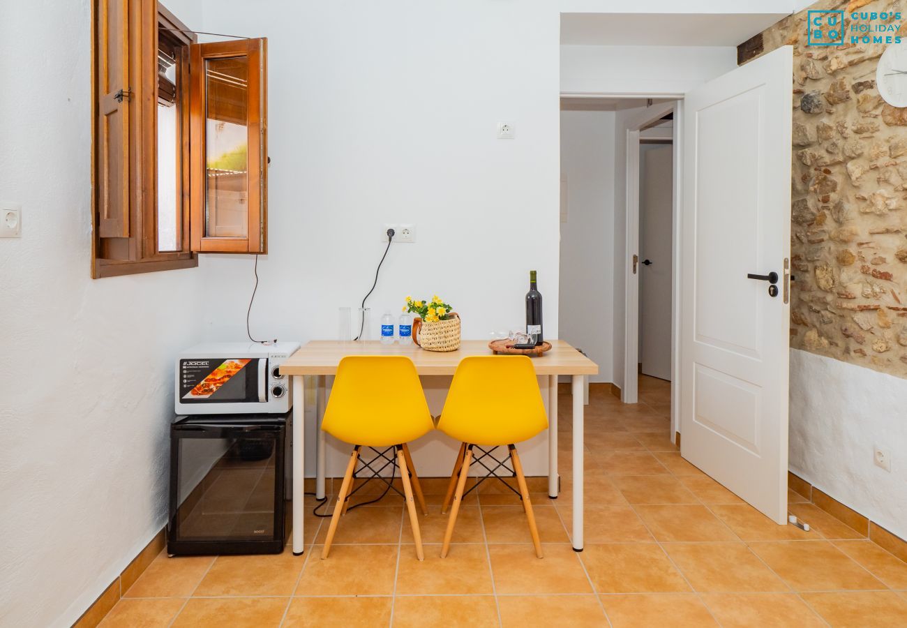 Alquiler por habitaciones en Cártama - Cubo's La Casa del Arco Room Pajaro