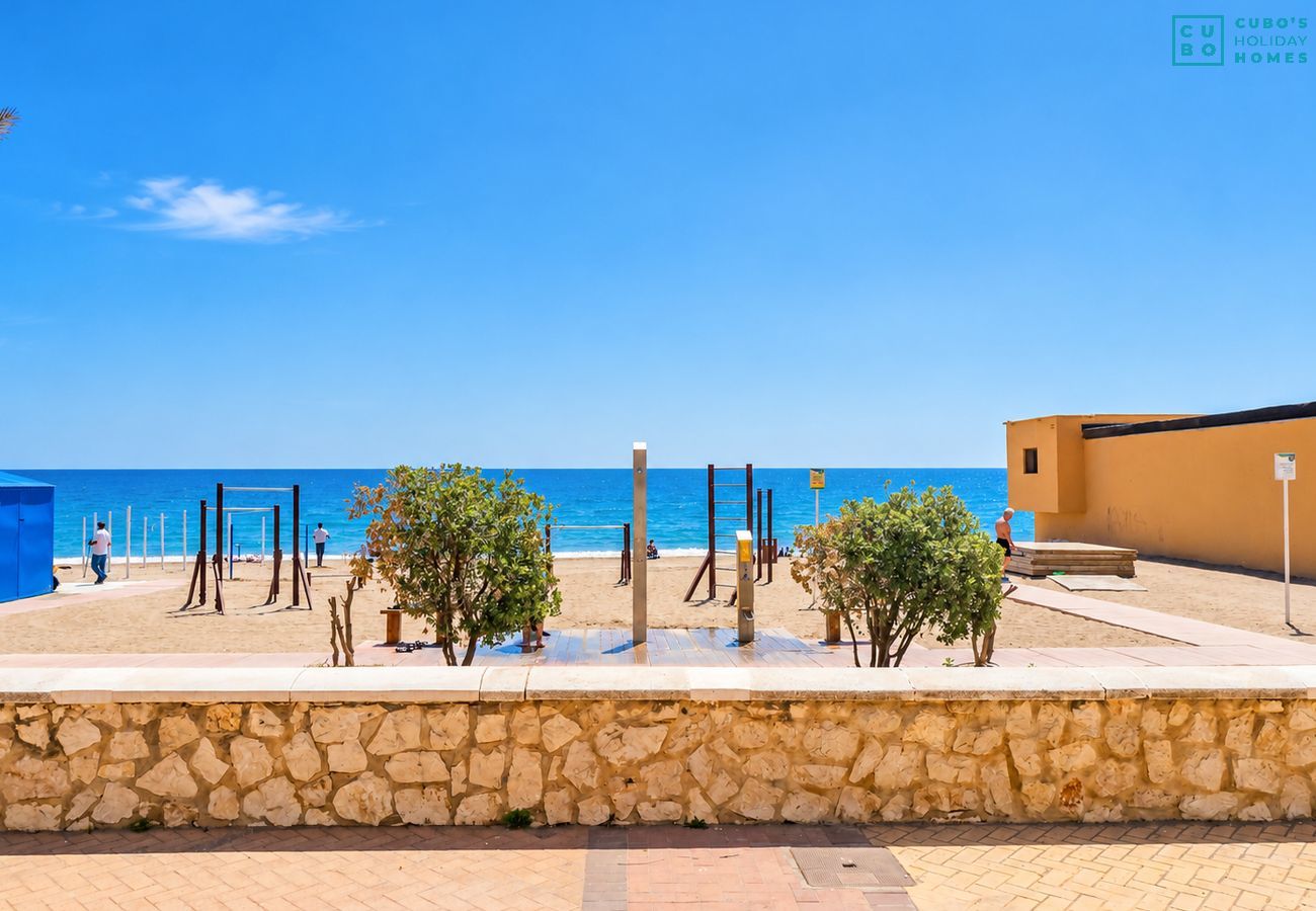 Apartamento en Fuengirola - Cubo's Apartment Front Line Beach Fuengirola
