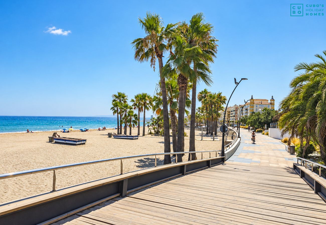 Apartamento en Estepona - Cubo's Estepona Oceanview Apartment & Free Parking