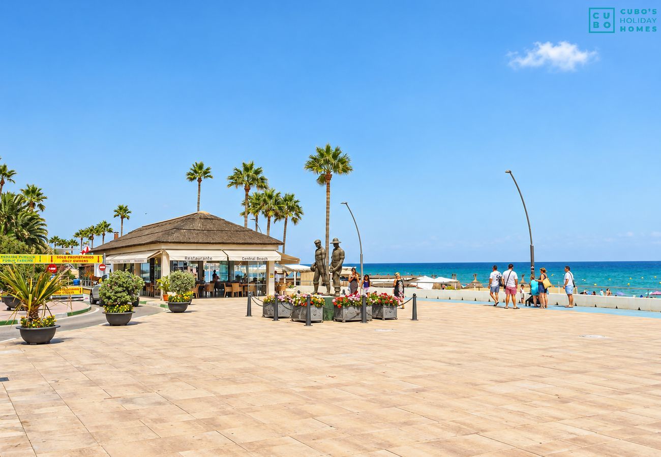 Apartamento en Estepona - Cubo's Estepona Oceanview Apartment & Free Parking
