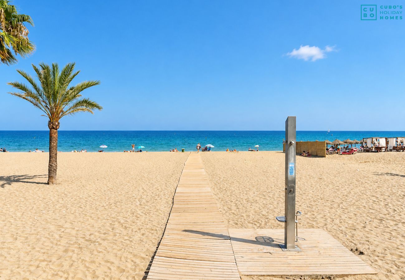Apartamento en Estepona - Cubo's Estepona Oceanview Apartment & Free Parking