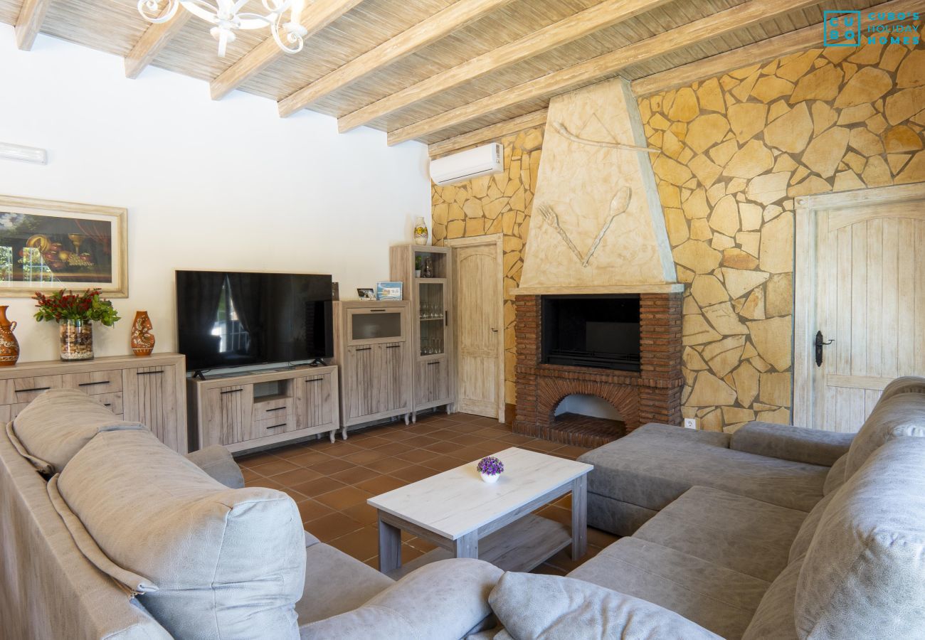 Casa rural en Alhaurín el Grande - Cubo's Casa El Candil 8 PAX