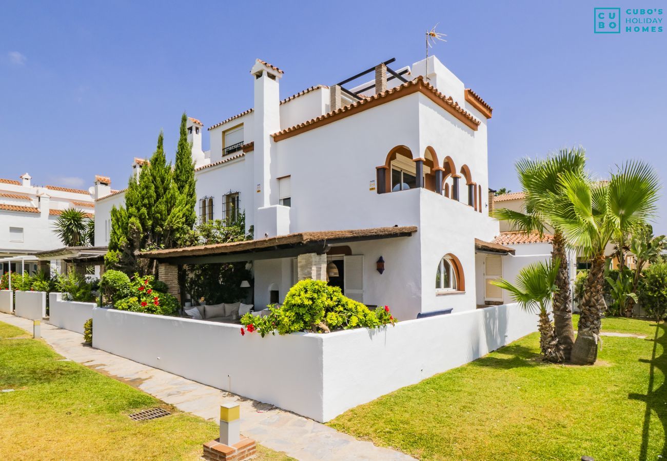 Casa en Manilva - Cubo's Beachfront Marina de Casares House