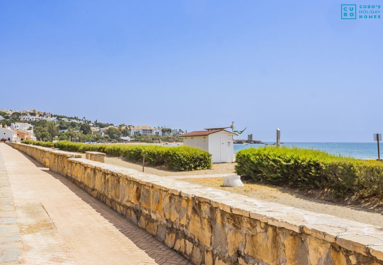 Casa en Manilva - Cubo's Beachfront Marina de Casares House