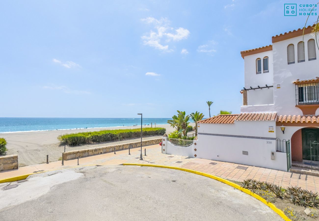 Casa en Manilva - Cubo's Beachfront Marina de Casares House
