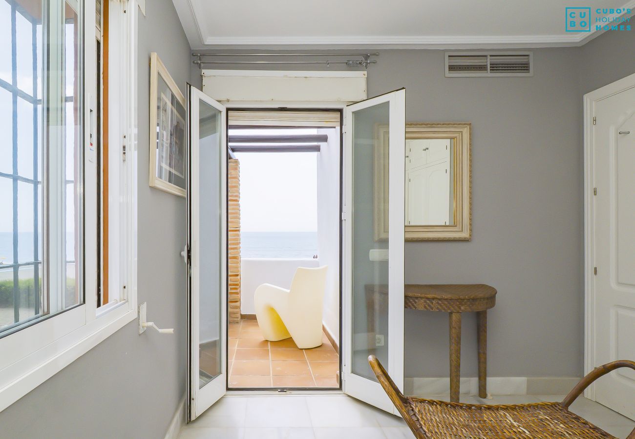 Casa en Manilva - Cubo's Beachfront Marina de Casares House