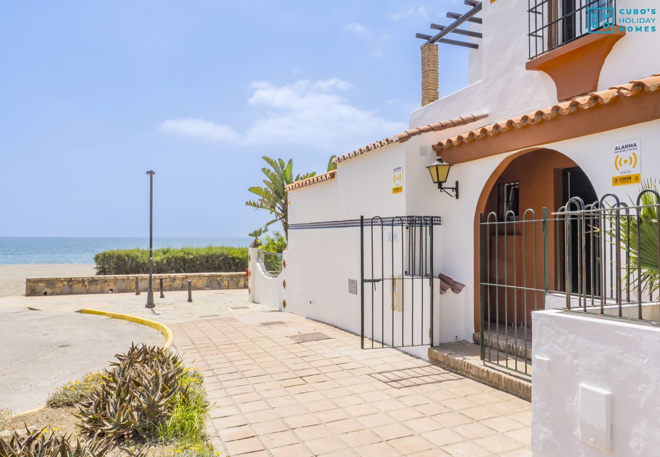 Casa en Manilva - Cubo's Beachfront Marina de Casares House