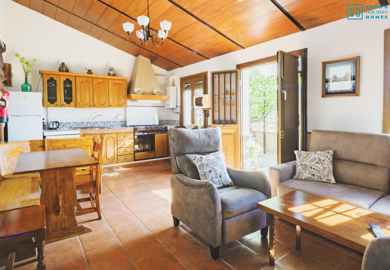 Apartamento en Ardales - Cubo's Jose's Apartment & Caminito del Rey