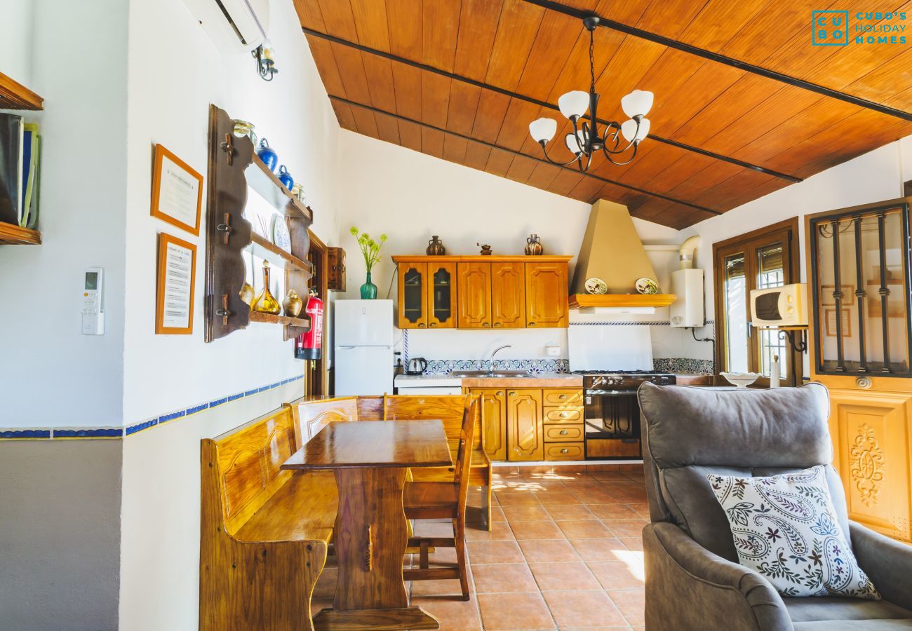 Apartamento en Ardales - Cubo's Jose's Apartment & Caminito del Rey