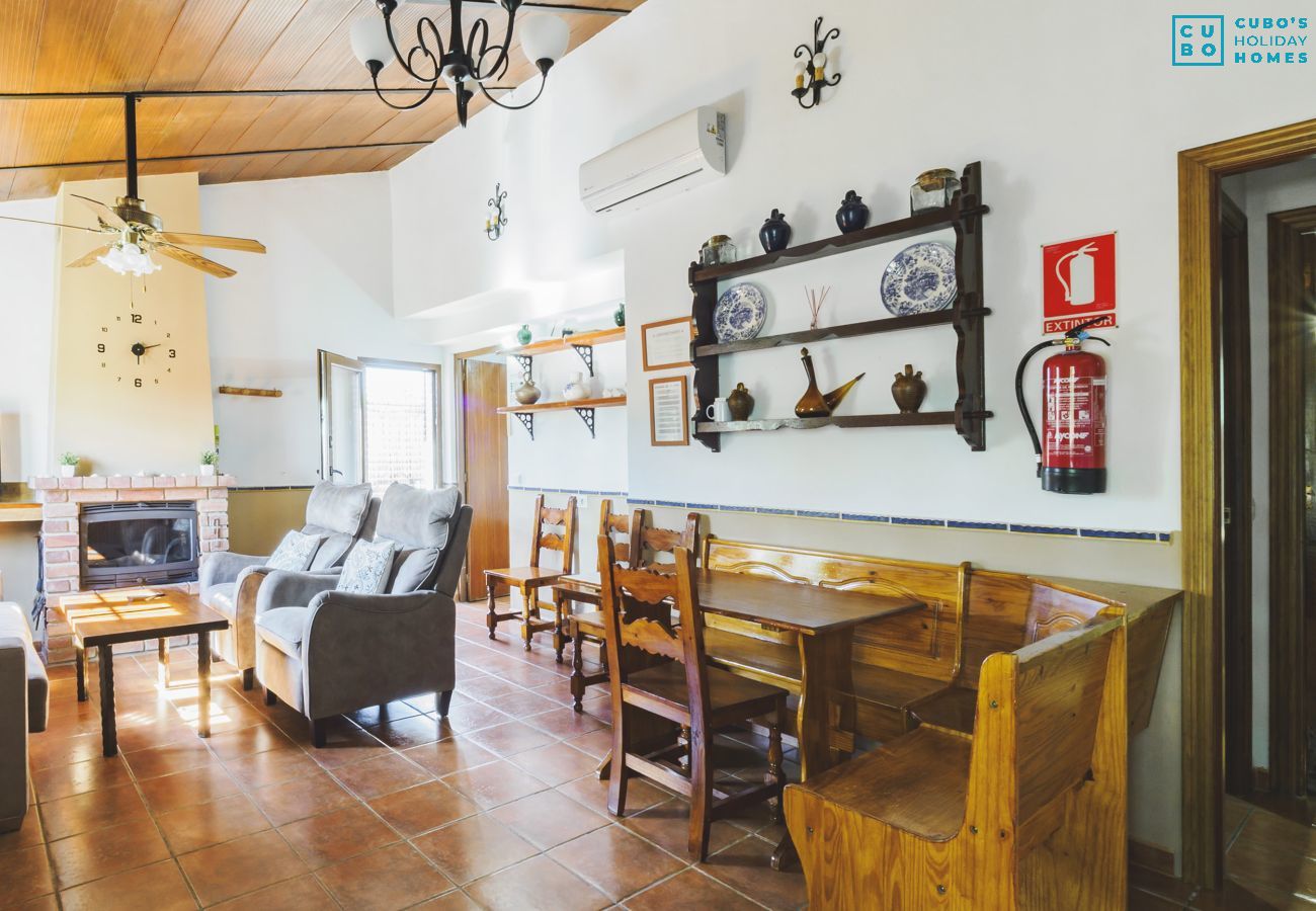 Apartamento en Ardales - Cubo's Jose's Apartment & Caminito del Rey