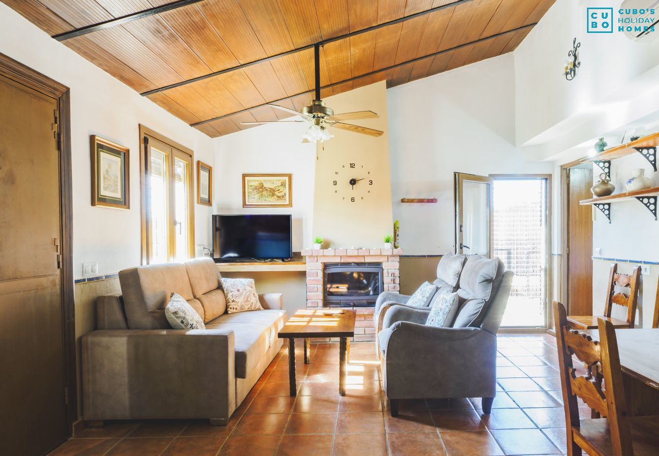 Apartamento en Ardales - Cubo's Jose's Apartment & Caminito del Rey