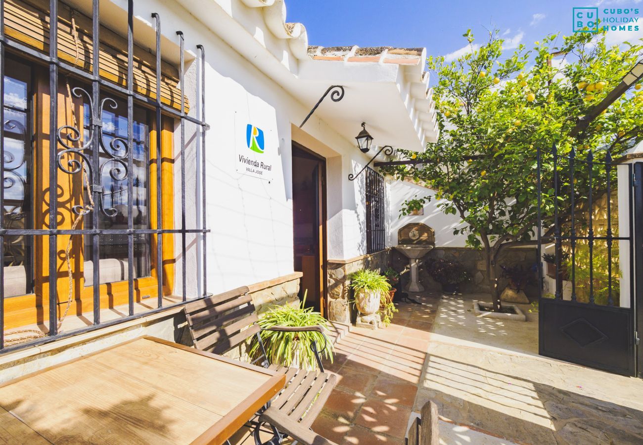 Apartamento en Ardales - Cubo's Jose's Apartment & Caminito del Rey
