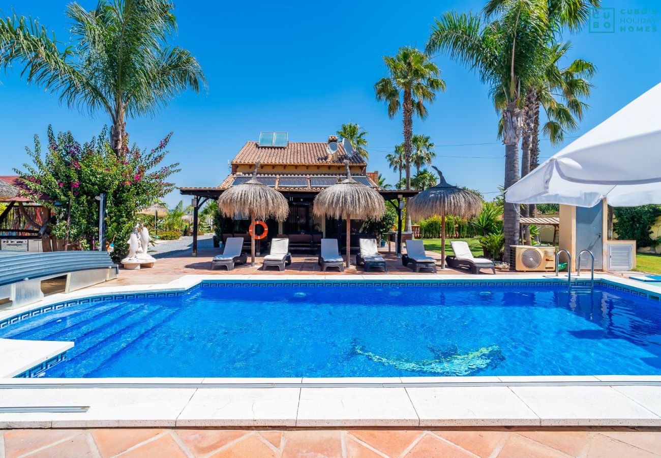 Villa en Alhaurín el Grande - Cubo's Villa Las Palmeras Altas Family