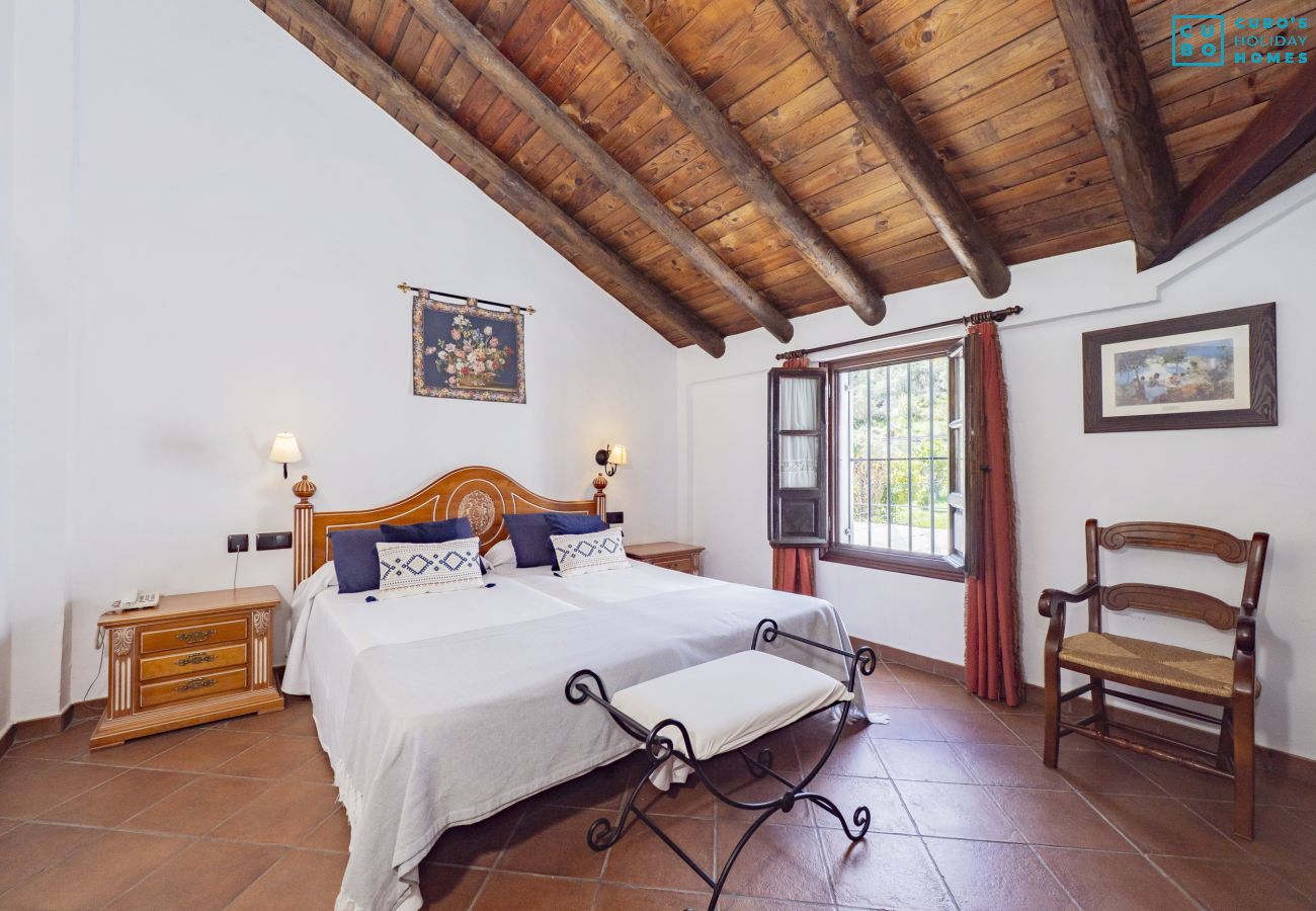 Habitación de hotel en Casarabonela
