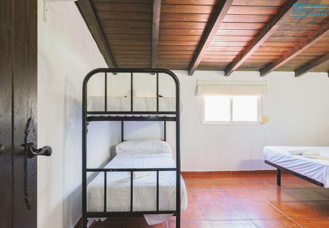 Casa rural en Pizarra - Cubo's Finca La Parra
