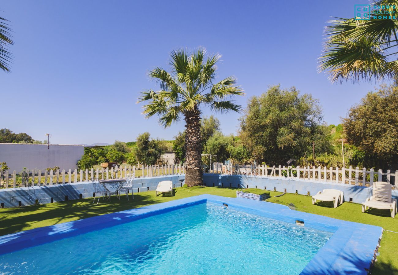 Maravillosa casa rural en Pizarra con piscina privada