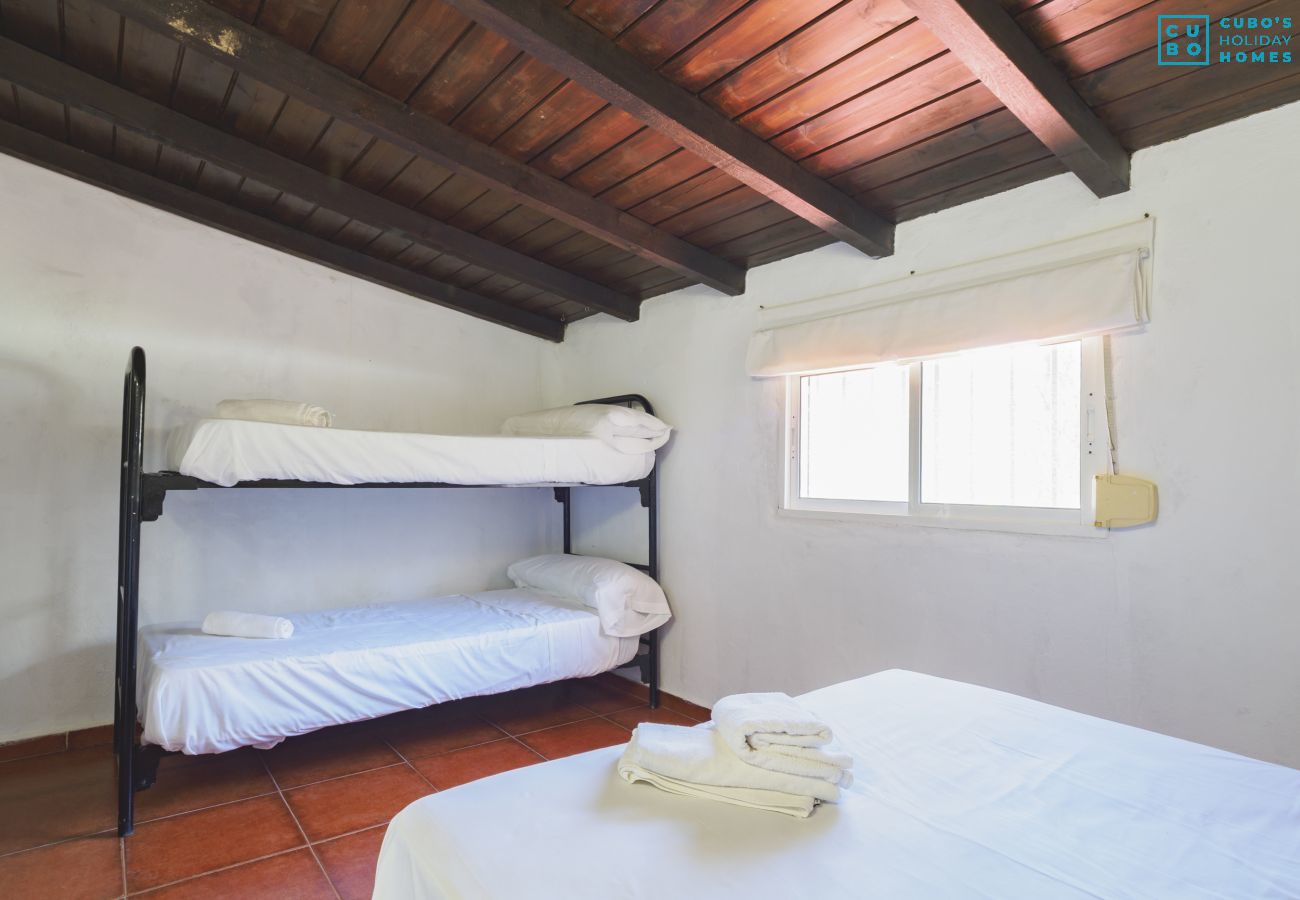 Casa rural en Pizarra - Cubo's Finca La Parra