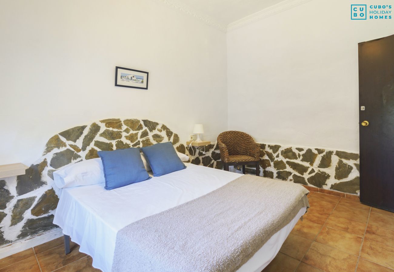 Casa rural en Pizarra - Cubo's Finca La Parra