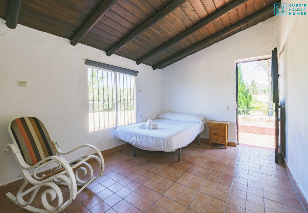 Casa rural en Pizarra - Cubo's Finca La Parra