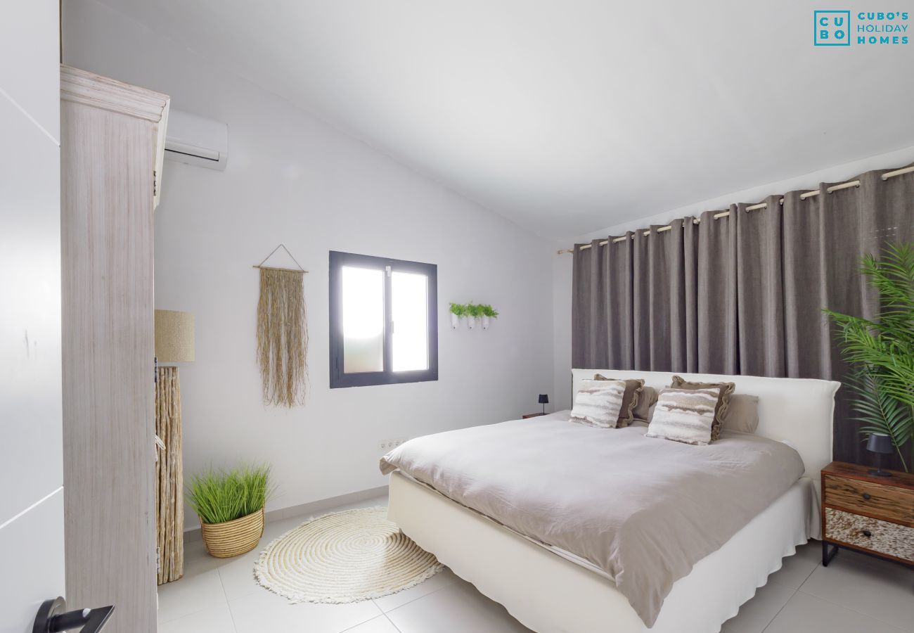 Villa en Alhaurín el Grande - Cubo's Villa Palmera Adults Only