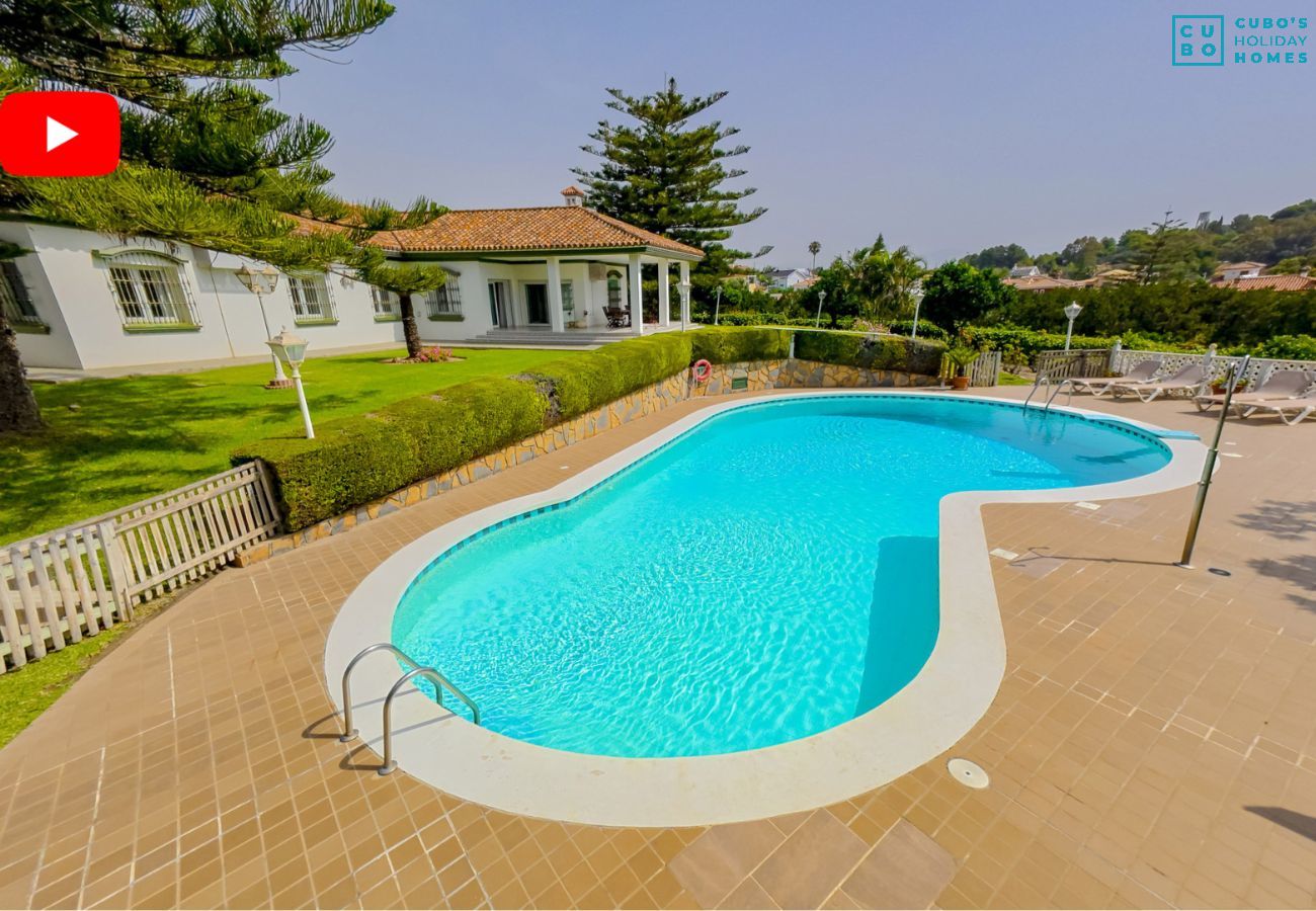 Villa en Torremolinos - Cubo's Villa Galemar Torremolinos Pool & Padel