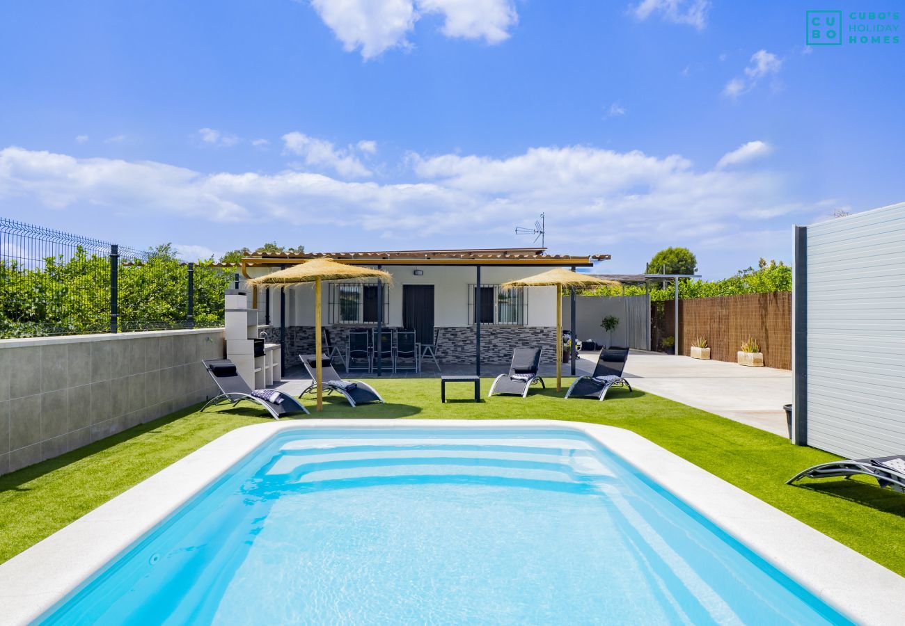 Casa rural con piscina en Cártama