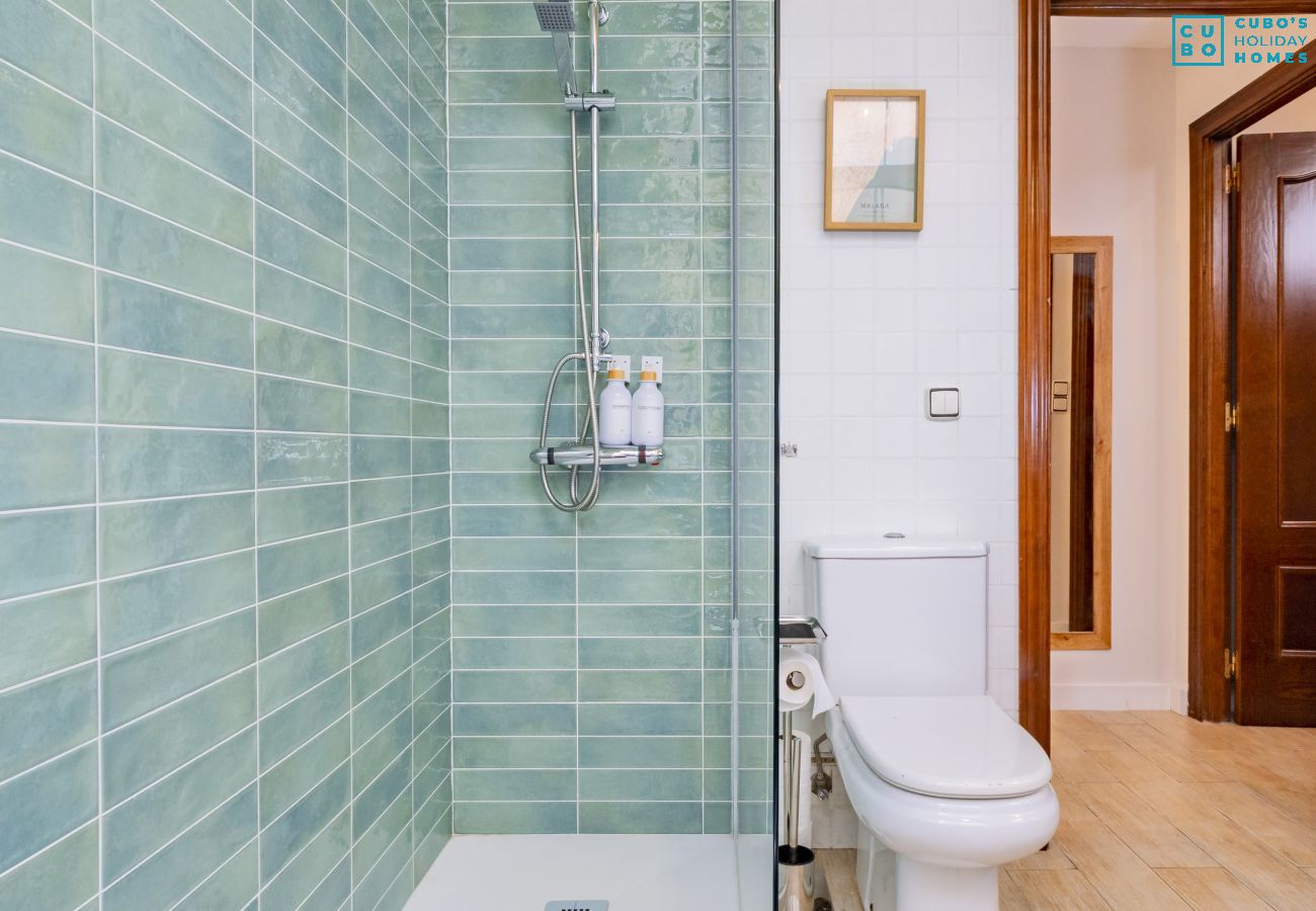 Apartamento en Málaga - Cubo's Luciano Malaga Apartment & Optional Parking