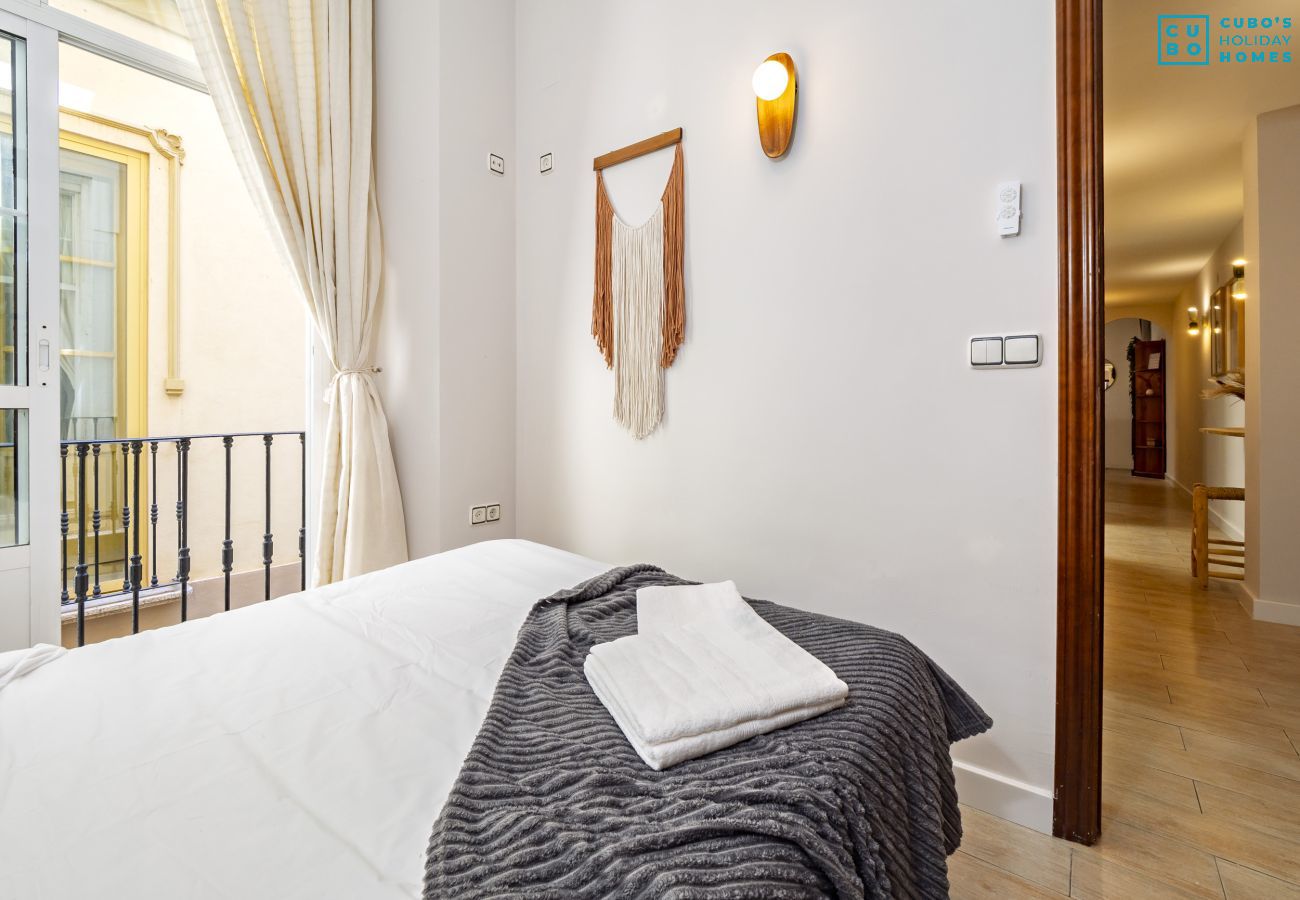 Apartamento en Málaga - Cubo's Luciano Malaga Apartment & Optional Parking