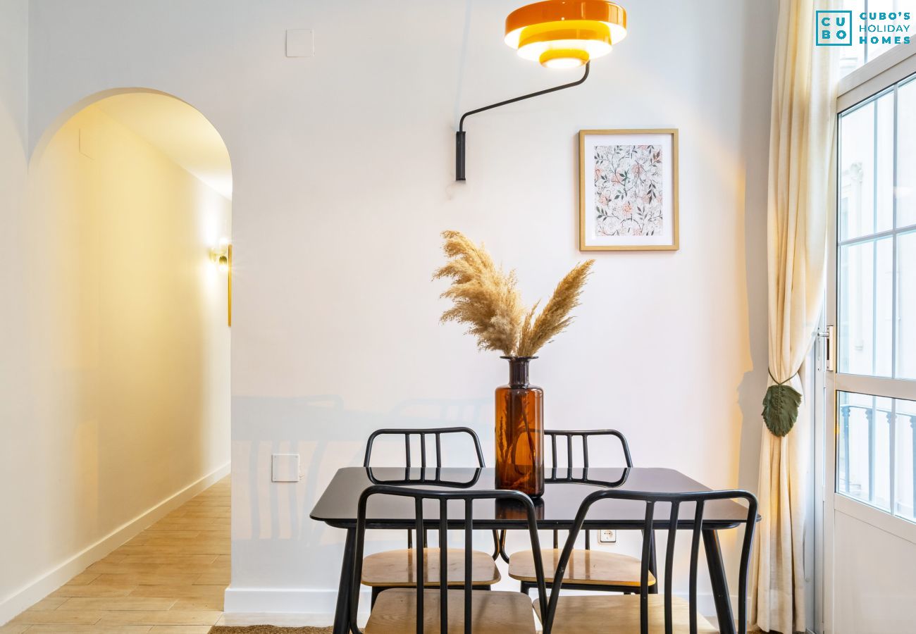 Apartamento en Málaga - Cubo's Luciano Malaga Apartment & Optional Parking
