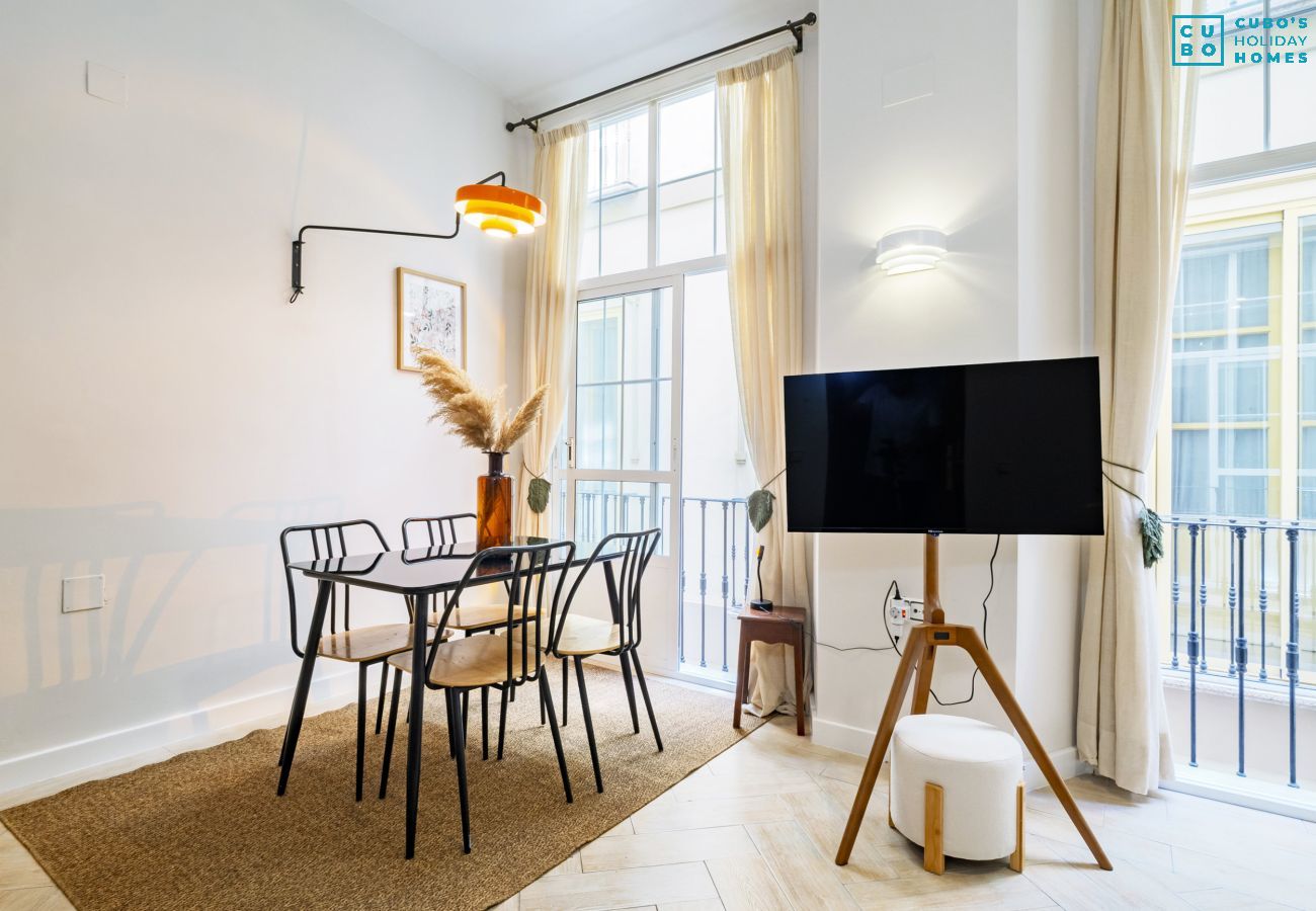 Apartamento en Málaga - Cubo's Luciano Malaga Apartment & Optional Parking