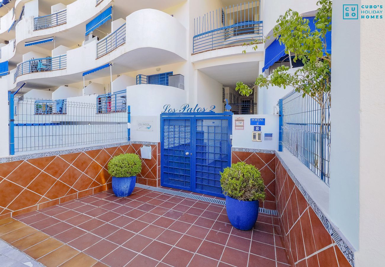 Apartamento en Benalmádena - Cubo's Beach Side Los Patos Apartment & Parking