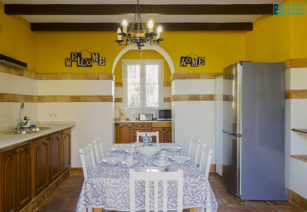 Villa en Alhaurín el Grande - Cubo's Villa Bresell Privacy Pool & Family Fun