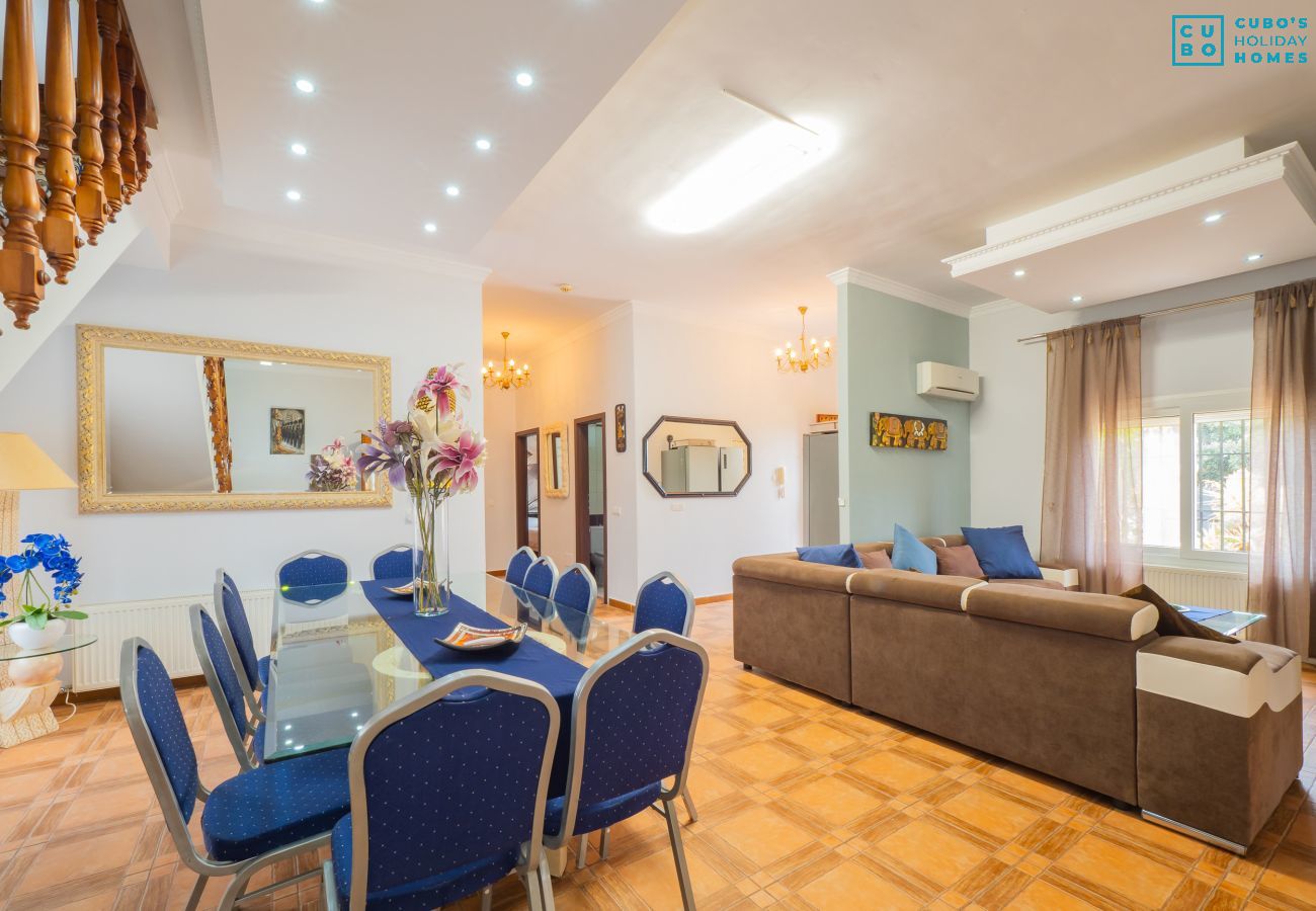 Villa en Alhaurín el Grande - Cubo's Villa Las Palmeras Altas 14PAX