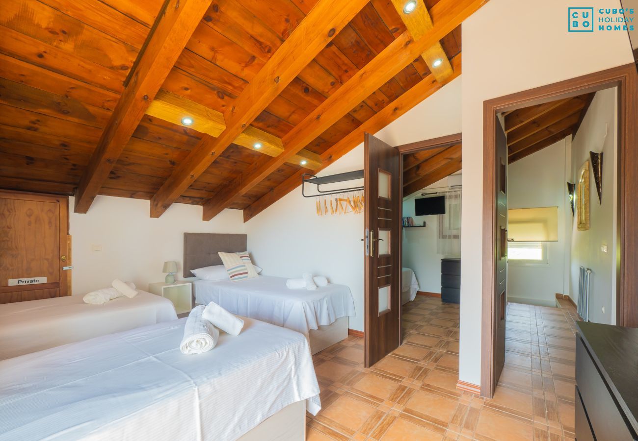 Villa en Alhaurín el Grande - Cubo's Villa Las Palmeras Altas 14PAX