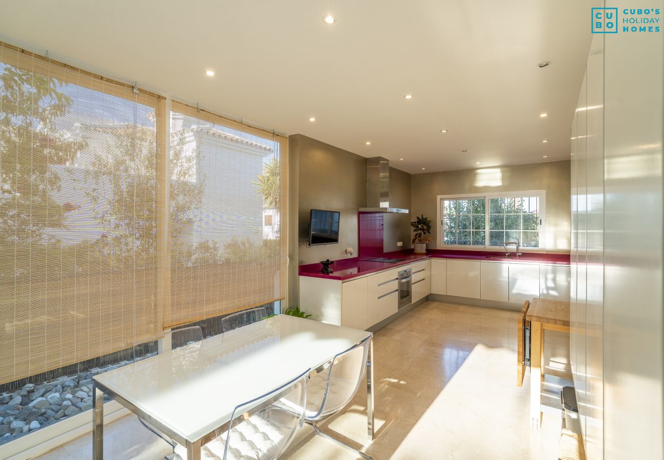 Casa en Coín - Cubo's La Casita House Guadalhorce Views