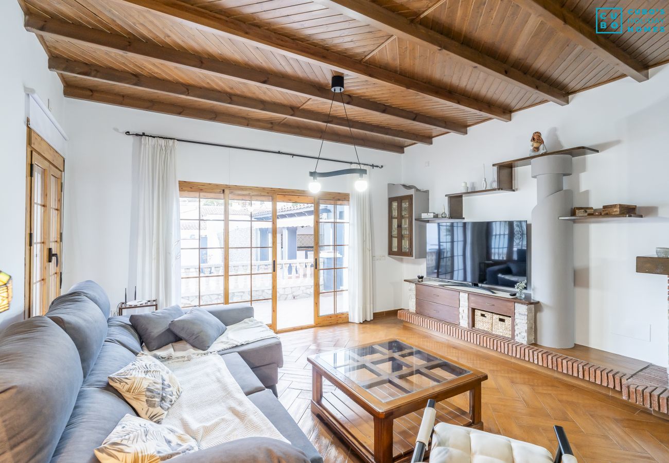 Casa adosada en Coín - Cubo's Casa El Rodeo & Private Pool