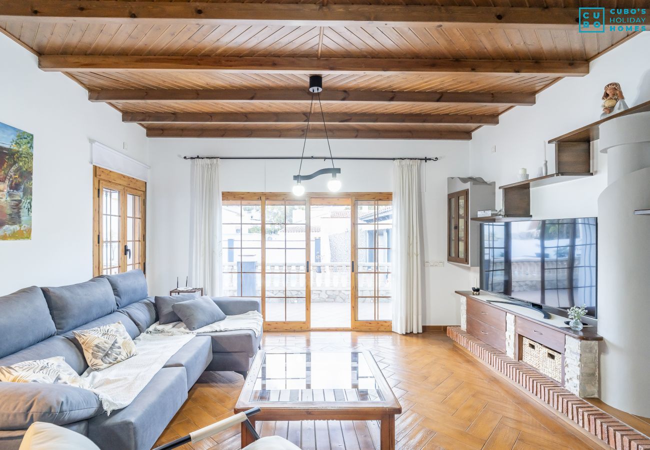 Casa adosada en Coín - Cubo's Casa El Rodeo & Private Pool