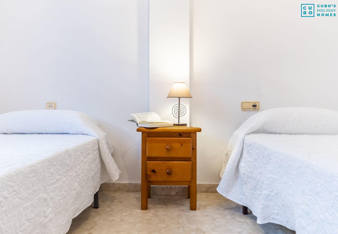 Apartamento en Rincón de la Victoria - Cubo's First Line Beach Las Gaviotas Apartment